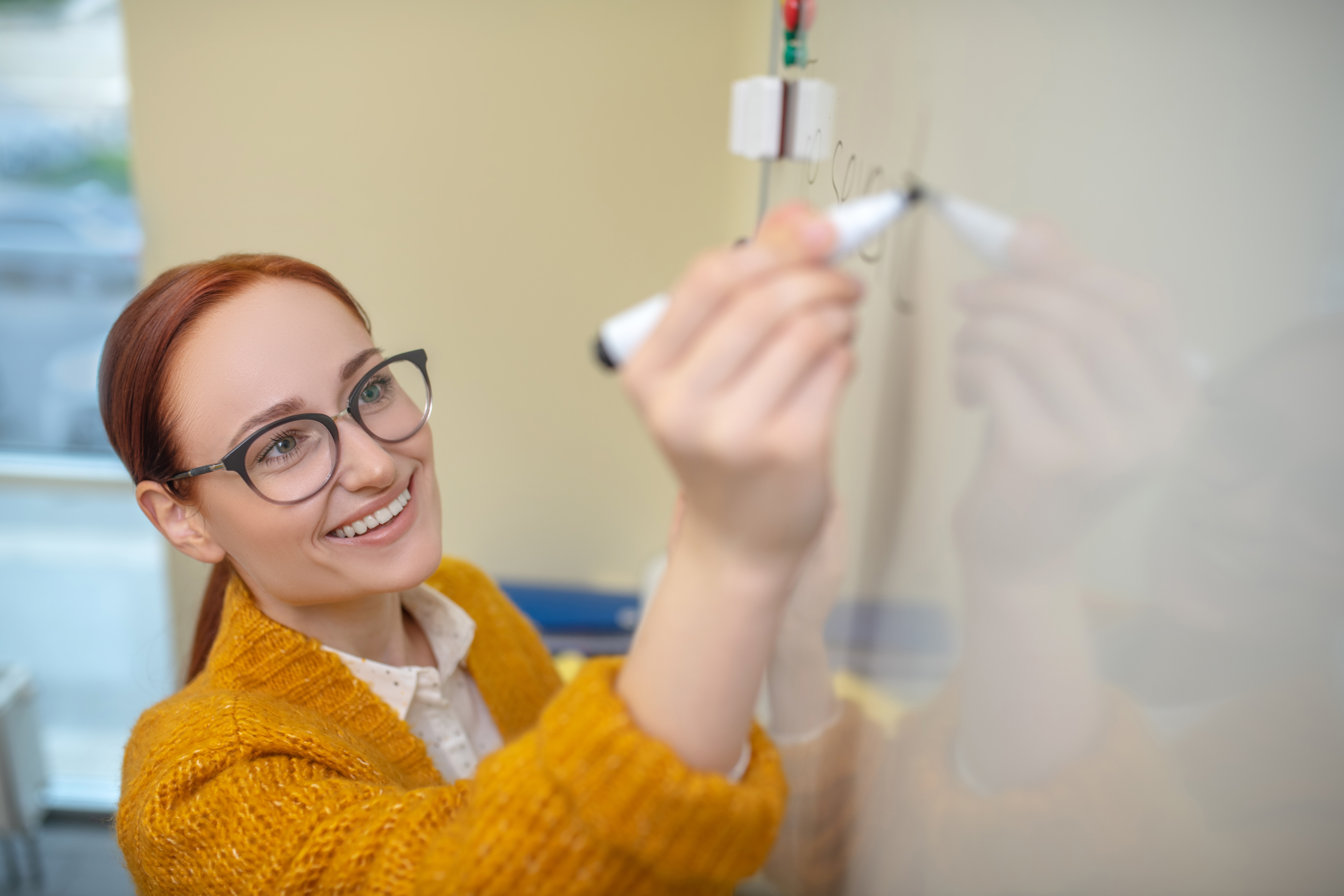 Teachers in Wales are set to get a pay rise - this is what it means for supply teachers